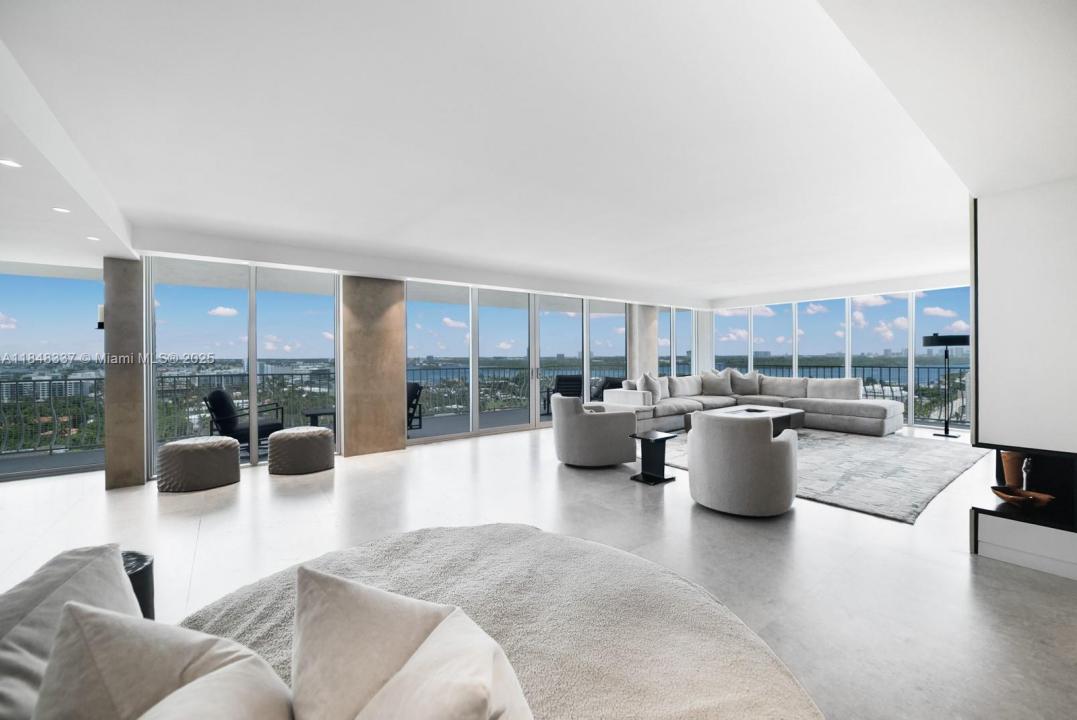 10155 Collins Ave 1710, Bal Harbour, Floride 33154, États-Unis