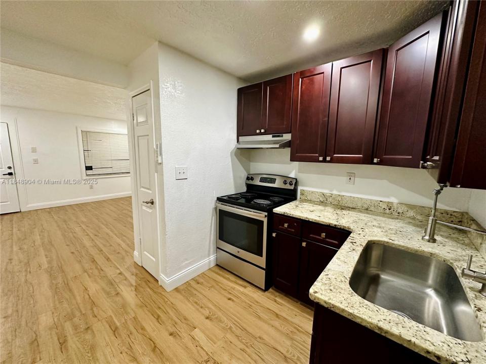 813 W Jefferson ST 3, Orlando, Flórida 32805, Estados Unidos