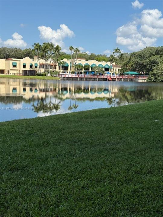 9450 Poinciana Pl 108, Davie, Flórida 33324, Estados Unidos