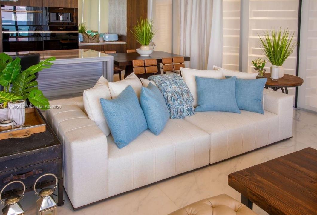 17141 Collins Ave 1001, Sunny Isles Beach, 佛罗里达州 33160, 美国