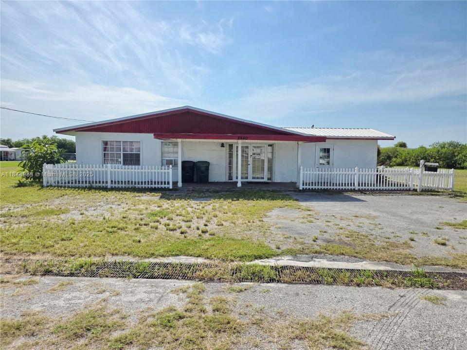8840 W State Road 78, Okeechobee, Florida 34974