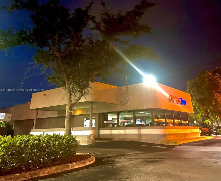 2215 W Hillsboro Blvd, Deerfield Beach, Florida 33442, Amerika Birleşik Devletleri