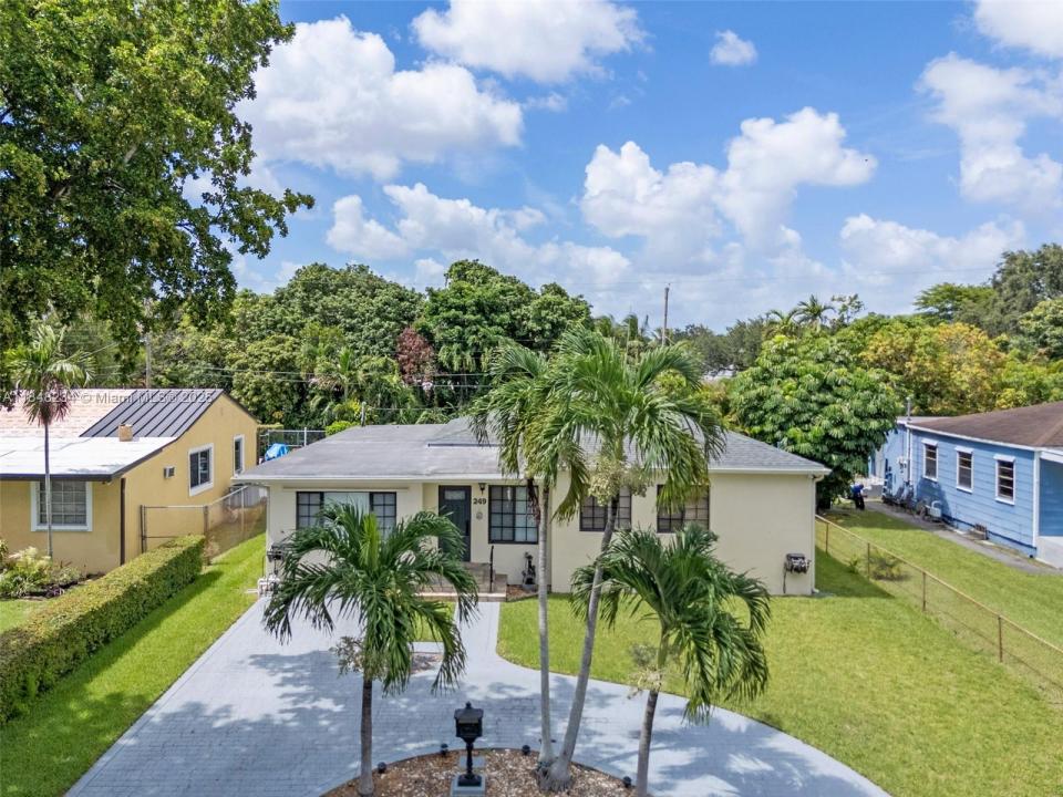 249 Carlisle Dr, Miami Springs, Flórida 33166, Estados Unidos