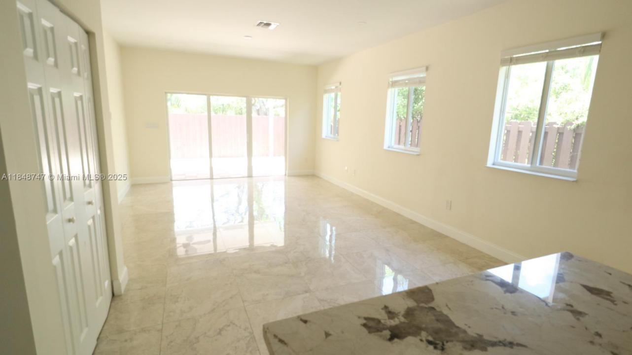 16476 SW 76th St 0, Miami, Флорида 33193, Соединенные Штаты