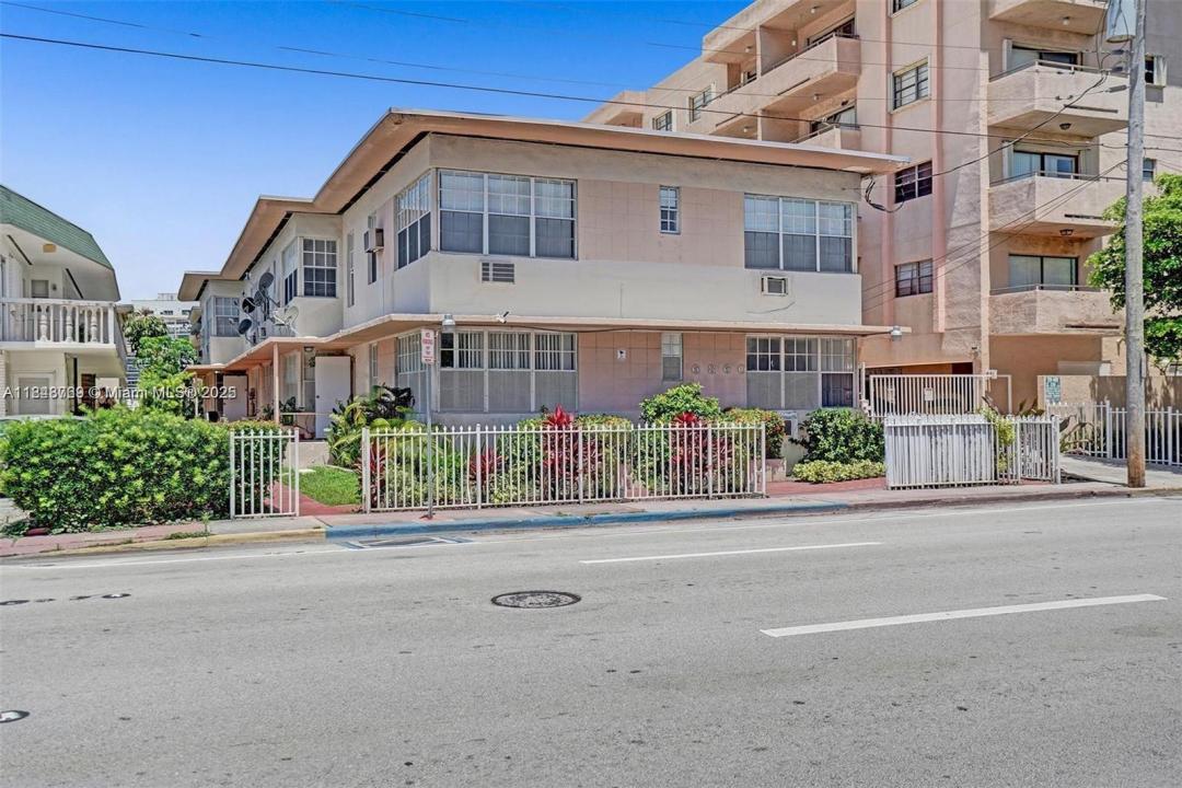 6860 Abbott Ave 4, Miami Beach, Florida 33141, Stati Uniti