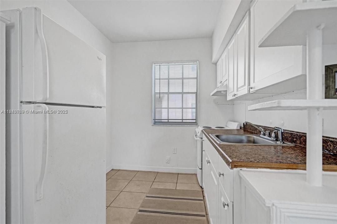 6860 Abbott Ave 4, Miami Beach, Florida 33141, Stati Uniti
