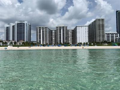 6039 Collins Ave 826, Miami Beach, Florida 33140, USA