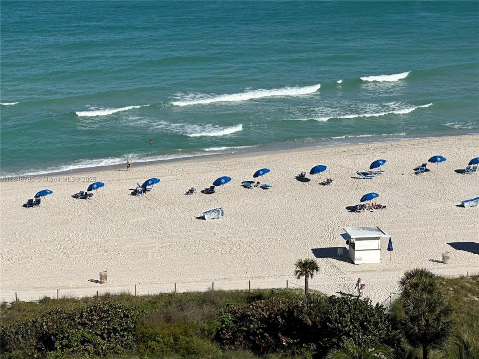 6039 Collins Ave 826, Miami Beach, Florida 33140, Stati Uniti