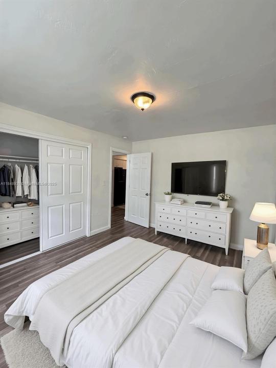 16890 NE 21st Ave 4, North Miami Beach, Floride 33162, États-Unis