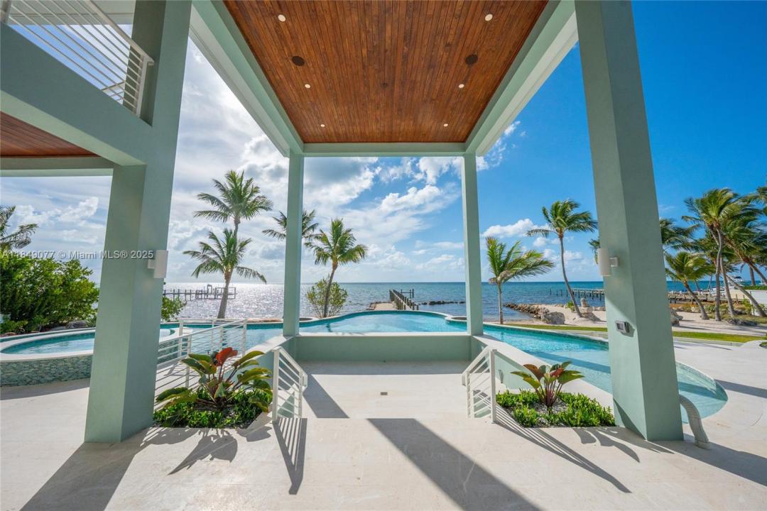 Islamorada, Florida 33070