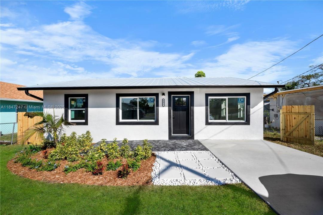 8477 SE Begonia Way, Hobe Sound, فلوريدا 33455, الولايات المتحدة