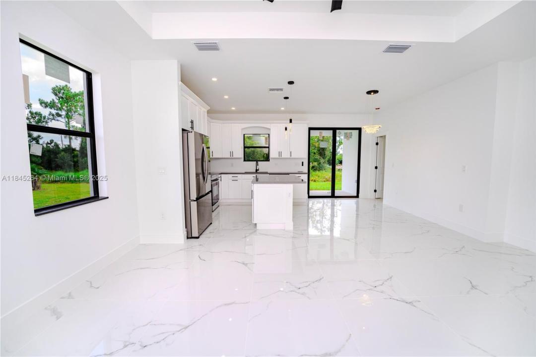4107 13 ST SW, Lehigh Acres, Floride 33976, États-Unis