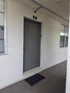 4898 NW 29th Ct 107, Lauderdale Lakes, Florida 33313, USA