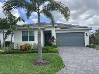 12780 SW Clear Water Way, Port St. Lucie, Florida 34987, USA