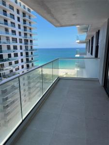 9801 Collins Ave 15X/complete renovated, Bal Harbour, Florida 33154, USA
