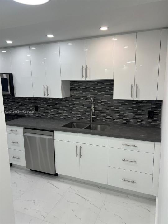 9801 Collins Ave 15X/complete renovated, Bal Harbour, フロリダ 33154, アメリカ合衆国