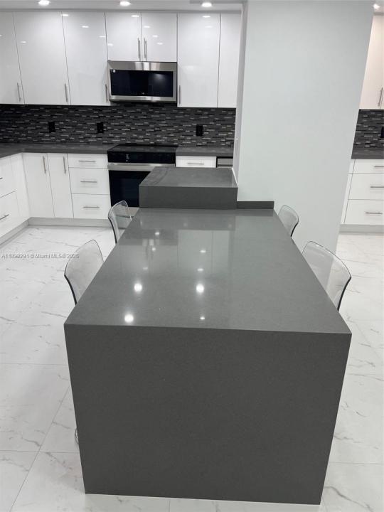 9801 Collins Ave 15X/complete renovated, Bal Harbour, フロリダ 33154, アメリカ合衆国