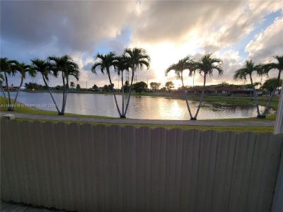 13478 SW 13th Ter, Miami, Florida 33184, USA