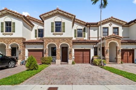 9831 NW 88th Ter 9831, Doral, Florida 33178, USA
