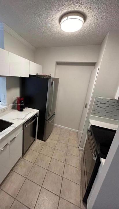 17150 N Bay Rd 2215, Sunny Isles Beach, فلوريدا 33160, الولايات المتحدة