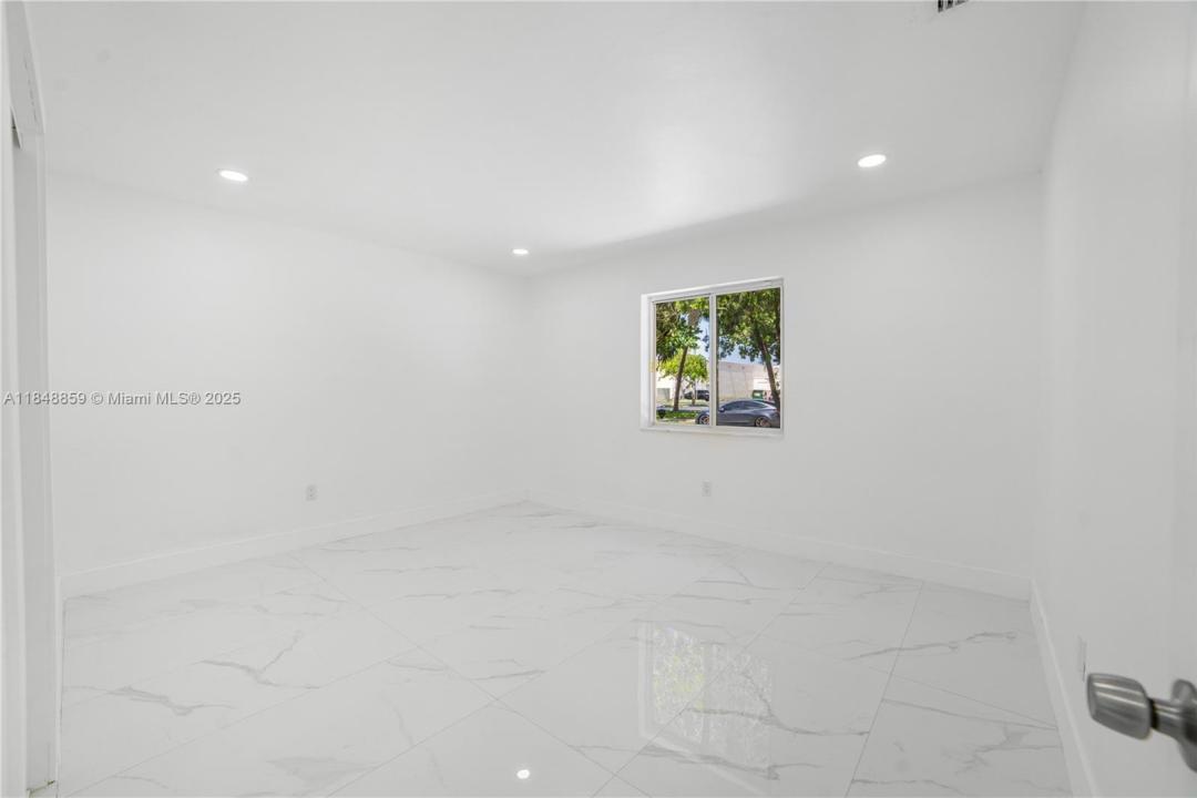 801 NW 109th St, Miami, フロリダ 33168, アメリカ合衆国