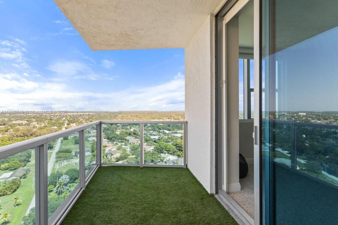 2641 N Flamingo Rd 2408N, Sunrise, 佛罗里达州 33323, 美国