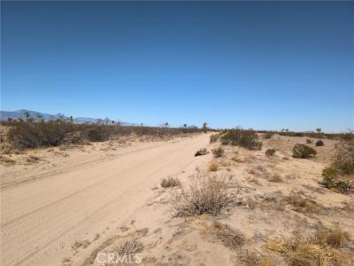 Rancho Rd #4, Adelanto, California 92301, Estados Unidos