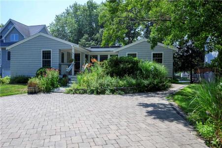 46 South River Drive, Narragansett, RI 02882, USA