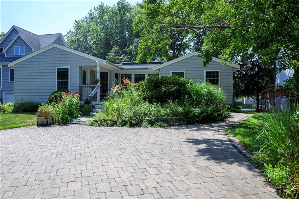 46 South River Drive, Narragansett, Rhode Island 02882