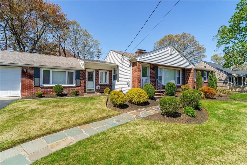 67 Vancouver Avenue, Warwick, Rhode Island 02886