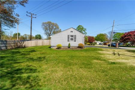 67 Vancouver Avenue, Warwick, Rhode Island 02886