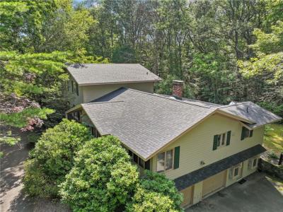 310 Twin River Road, Lincoln, RI 02865, USA