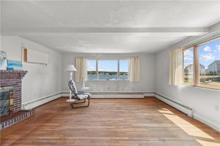 53 Green Street, Portsmouth, Rhode Island 02871