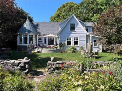 11 Harbor Street, Jamestown, Rhode Island 02835