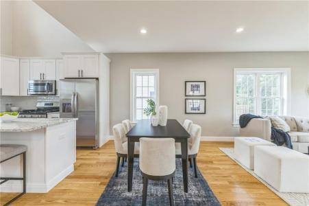 3 Old County Village Way, Smithfield, Rhode Island 02917, Estados Unidos