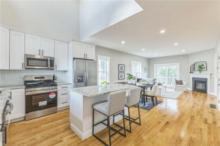 3 Old County Village Way, Smithfield, Rhode Island 02917, Estados Unidos