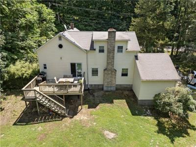 433 Norwich Road, Plainfield, Connecticut 06374, USA