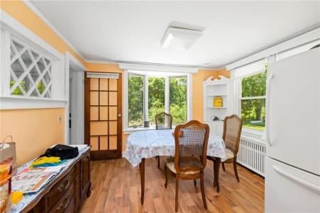 544 Old north Road, South Kingstown, Rhode Island 02881