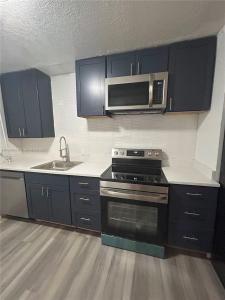 614 Pear St 614, Lakeland, Florida 33815, USA