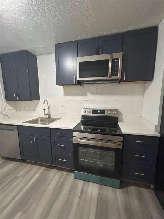 614 Pear St 614, Lakeland, Floride 33815, États-Unis