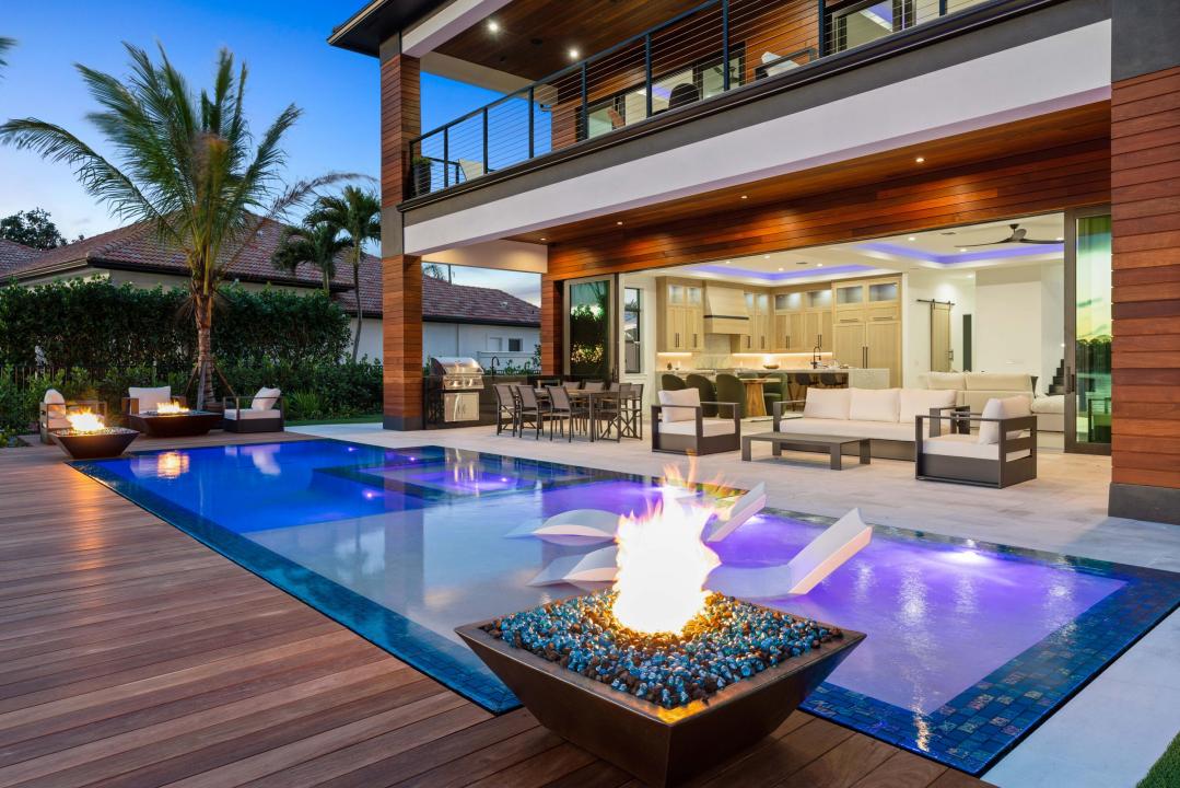 819 N Atlantic Drive, Lantana, Florida 33462, USA