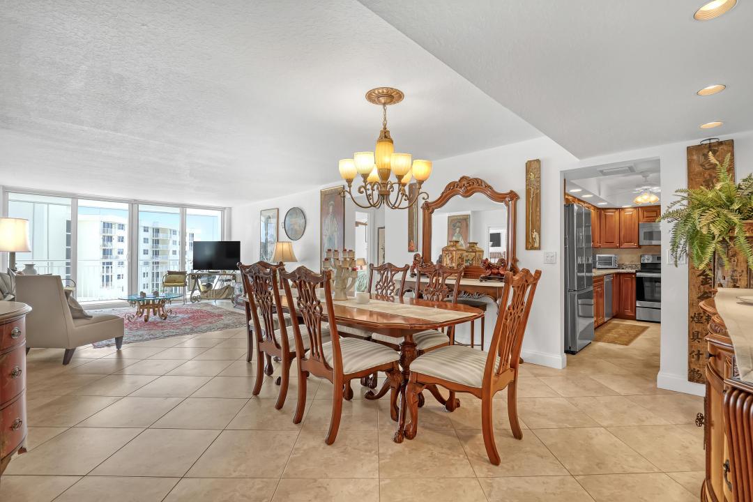 3546 S Ocean Boulevard 721, The Barclay Condo, South Palm Beach, Florida 33480