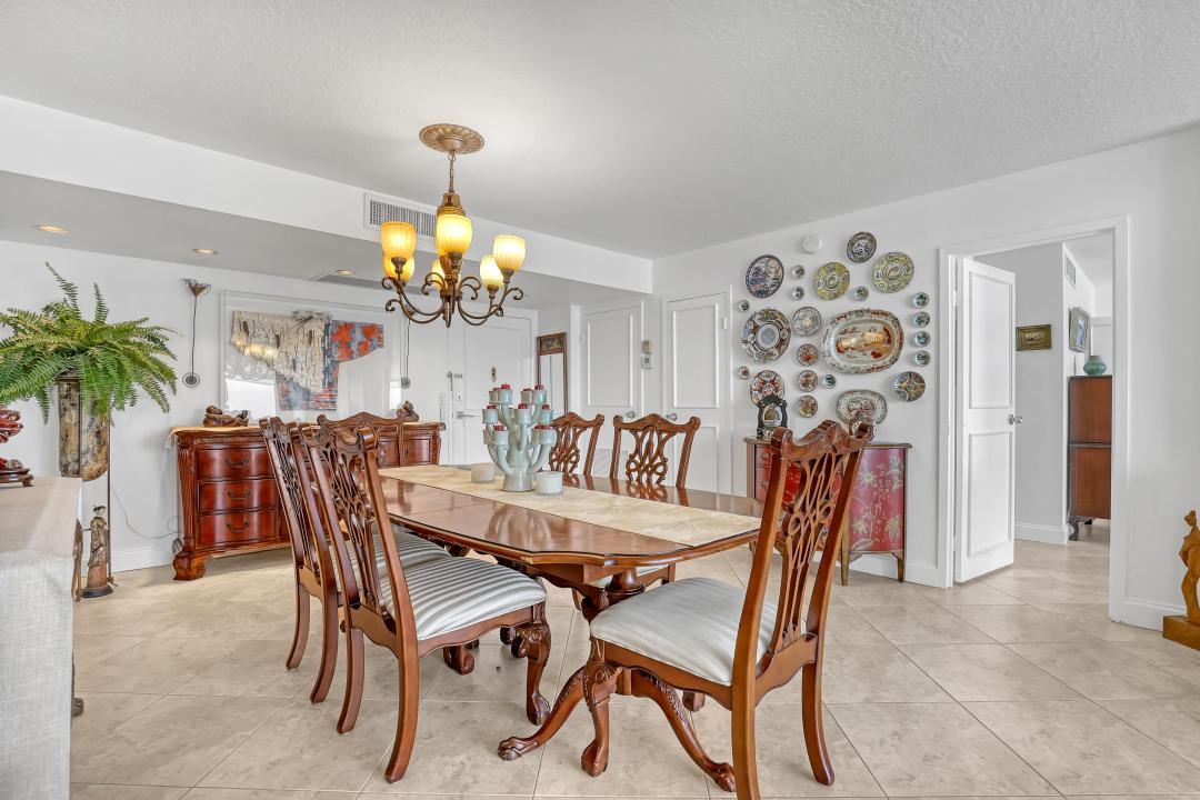 3546 S Ocean Boulevard 721, The Barclay Condo, South Palm Beach, Florida 33480