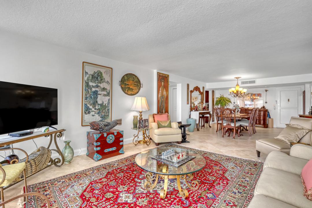 3546 S Ocean Boulevard 721, The Barclay Condo, South Palm Beach, Florida 33480