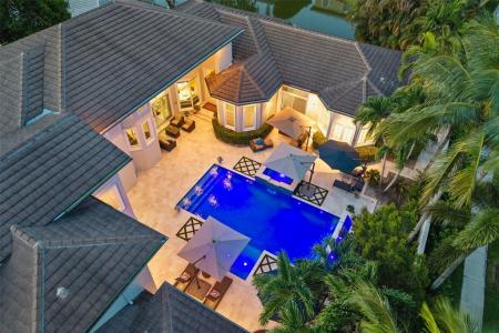 580 Carrot Wood Ter, Hawks Landing, Plantation, Florida 33324