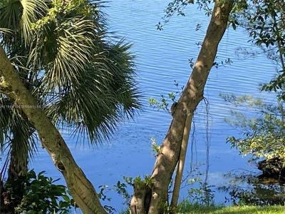 10090 NW 80th Ct 1330, Hialeah Gardens, Florida 33016, USA