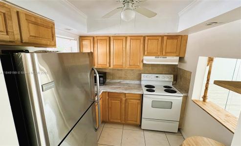 2741 N Pine Island Rd 108, Sunrise, Florida 33322, USA