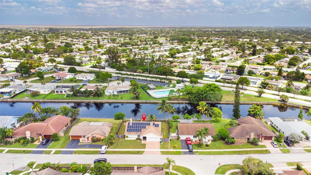 7921 NW 90th Ave, Tamarac, Florida 33321