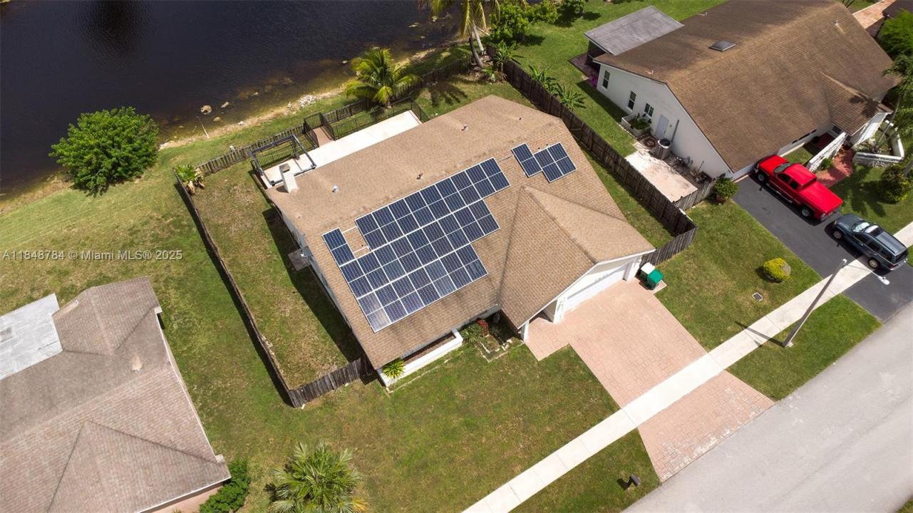 7921 NW 90th Ave, Tamarac, Florida 33321
