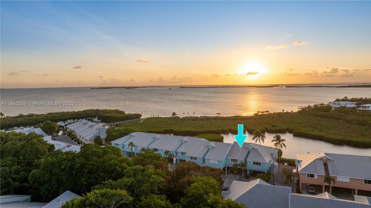 9832 Leeward, Key Largo, Florida 33037, USA